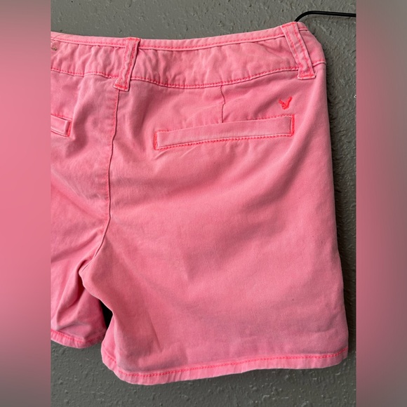 Women's American Eagle Bright Pink Midi Stretch Shorts - Size 2 - Picture 12 of 14